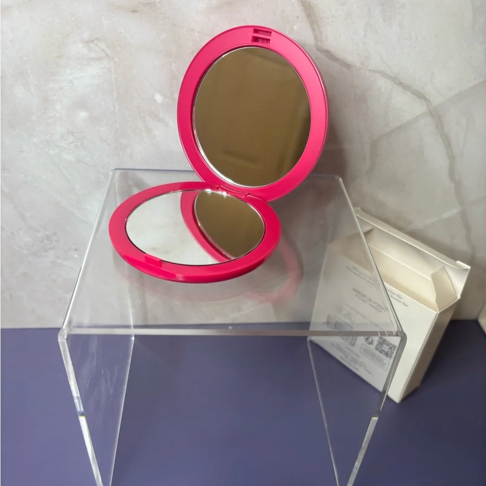 GWP Dior BEAUTY mirror - Picture 3 of 3
